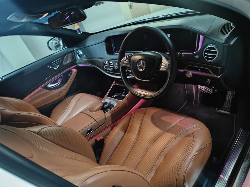 Mercedes-Benz S-Class front cabin – Om Shakthi Travels, Chennai