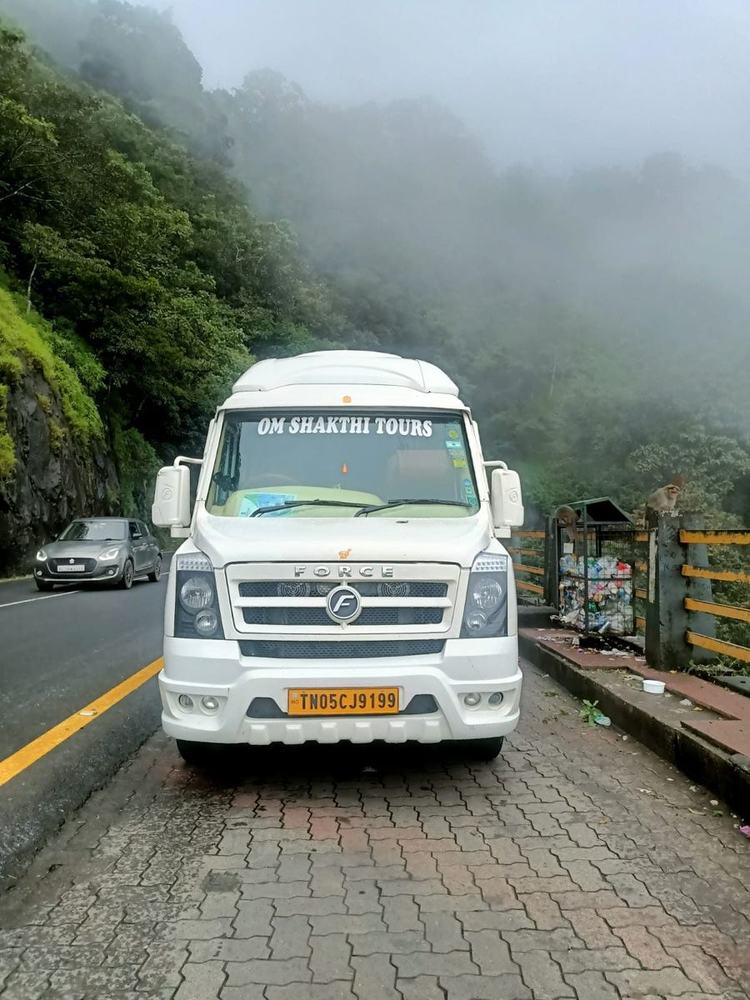 Om Shakthi Tours traveller on a hill-station trip – Om Shakthi Travels, Chennai
