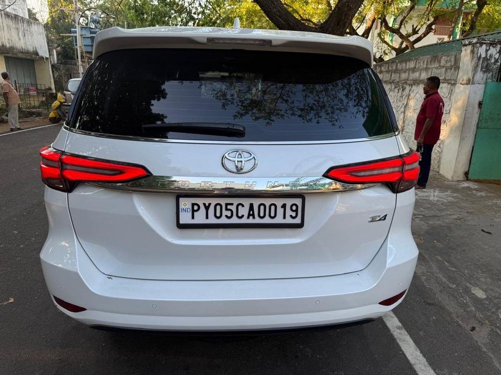 Toyota Fortuner rear view – Om Shakthi Travels, Chennai
