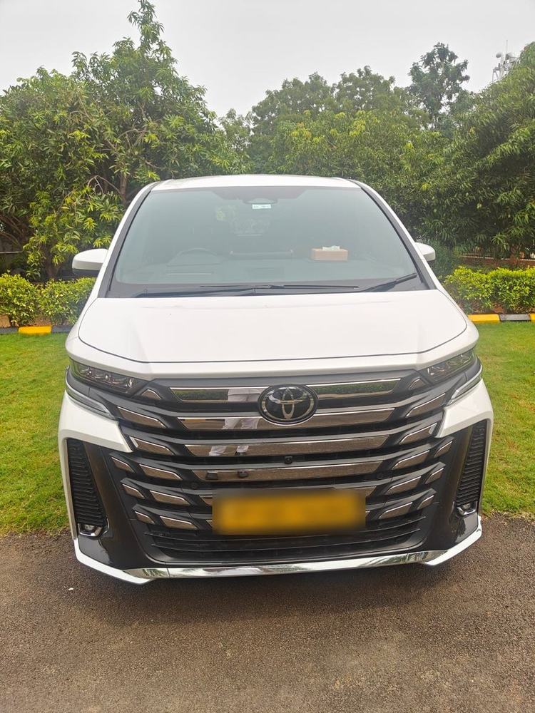 Toyota Vellfire Executive Lounge front view, available on rent in Chennai